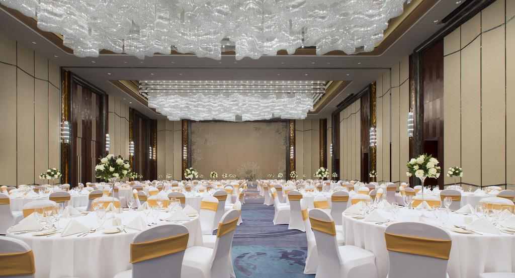 Pullman Yantai Center Hotel Екстериор снимка