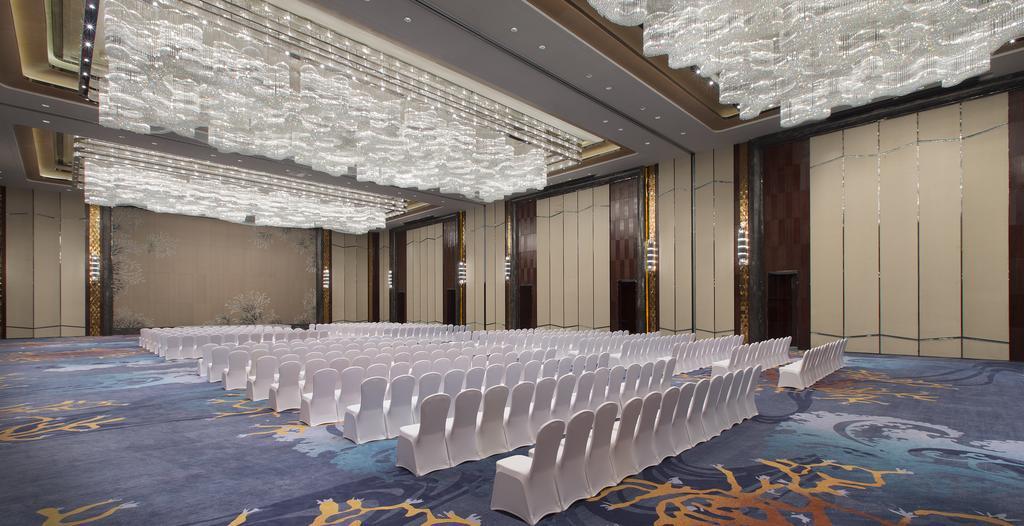Pullman Yantai Center Hotel Екстериор снимка