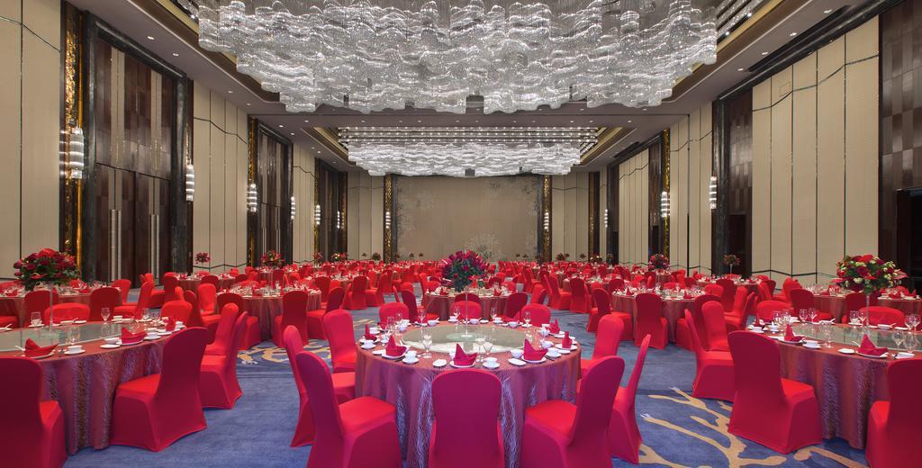 Pullman Yantai Center Hotel Екстериор снимка