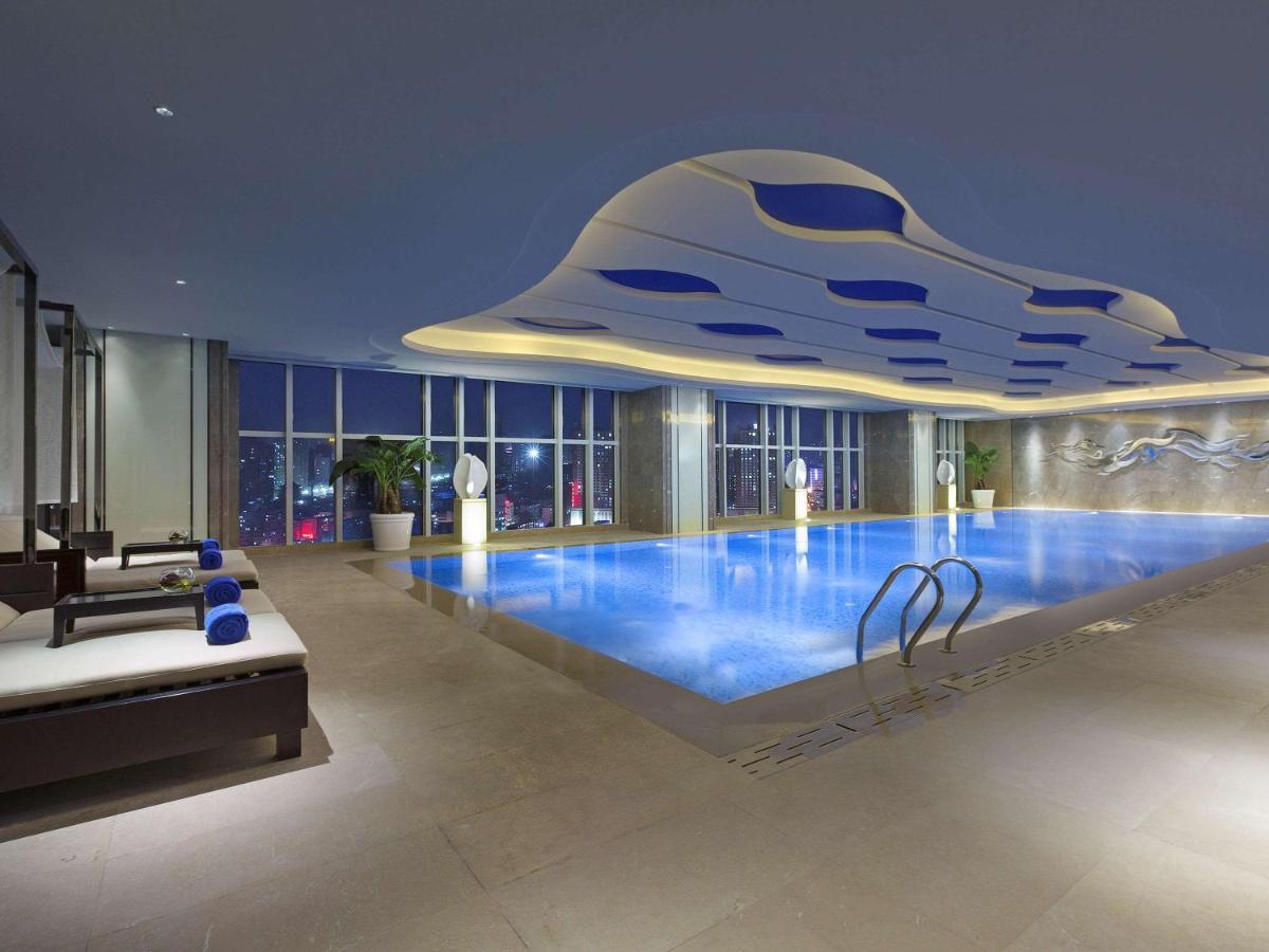 Pullman Yantai Center Hotel Екстериор снимка