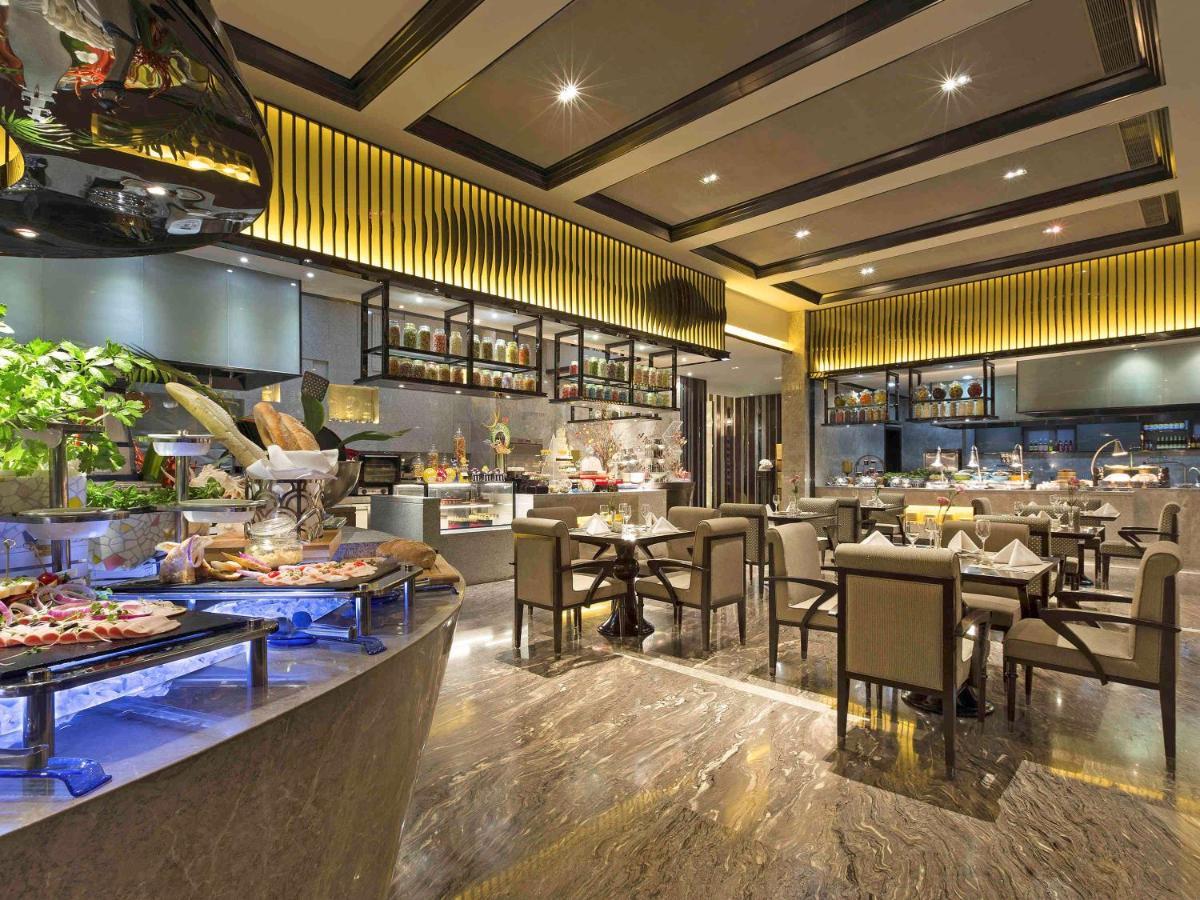 Pullman Yantai Center Hotel Екстериор снимка