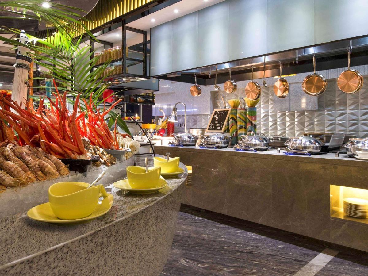 Pullman Yantai Center Hotel Екстериор снимка