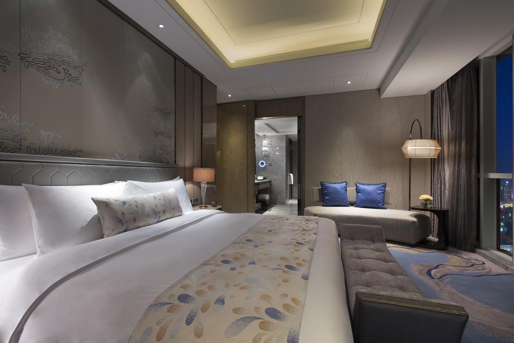 Pullman Yantai Center Hotel Стая снимка